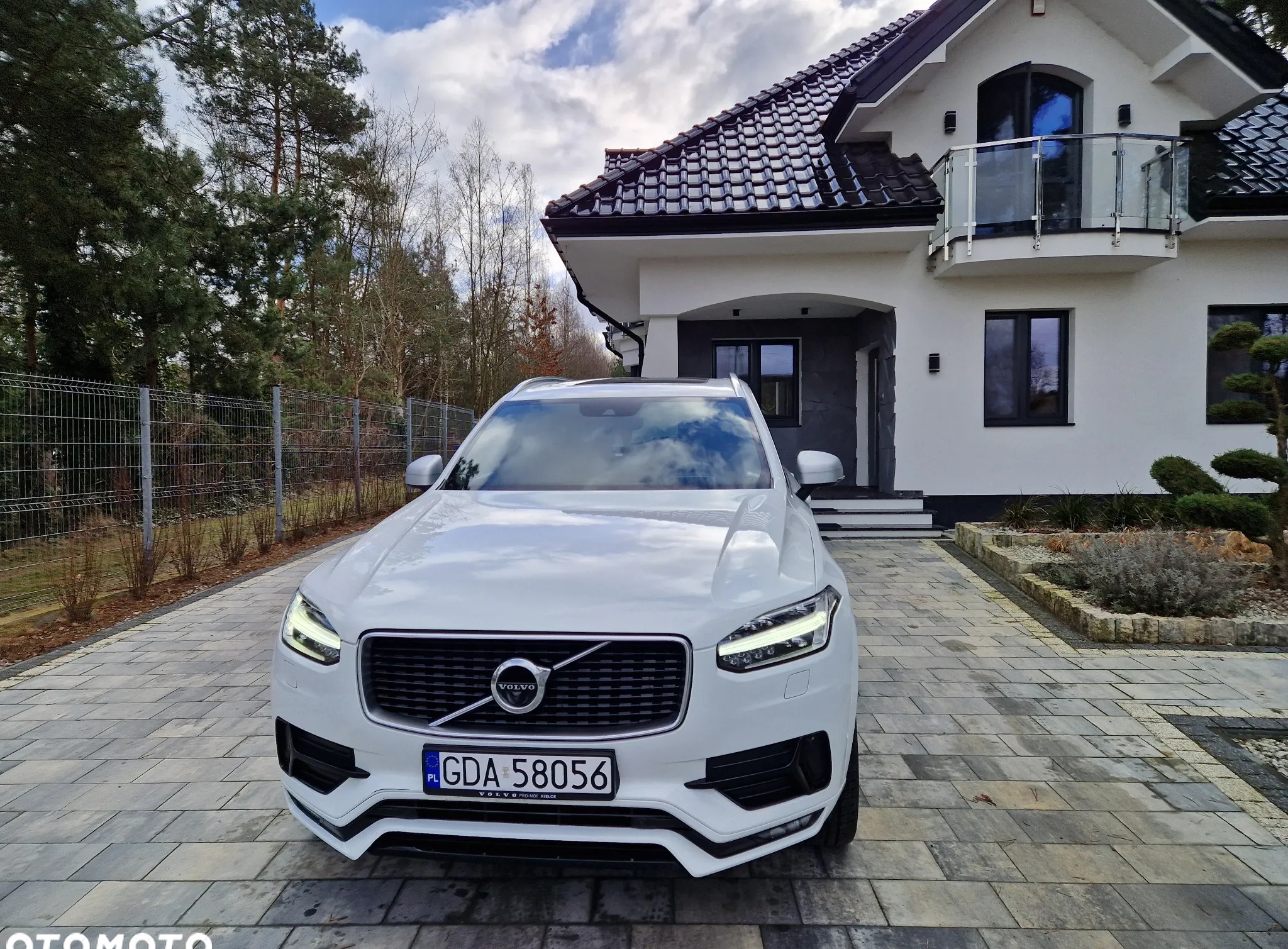 Volvo XC 90 cena 189000 przebieg: 99000, rok produkcji 2017 z Góra Kalwaria małe 154